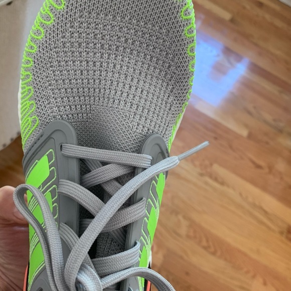 Adidas ultraboost 20 - Picture 4 of 5